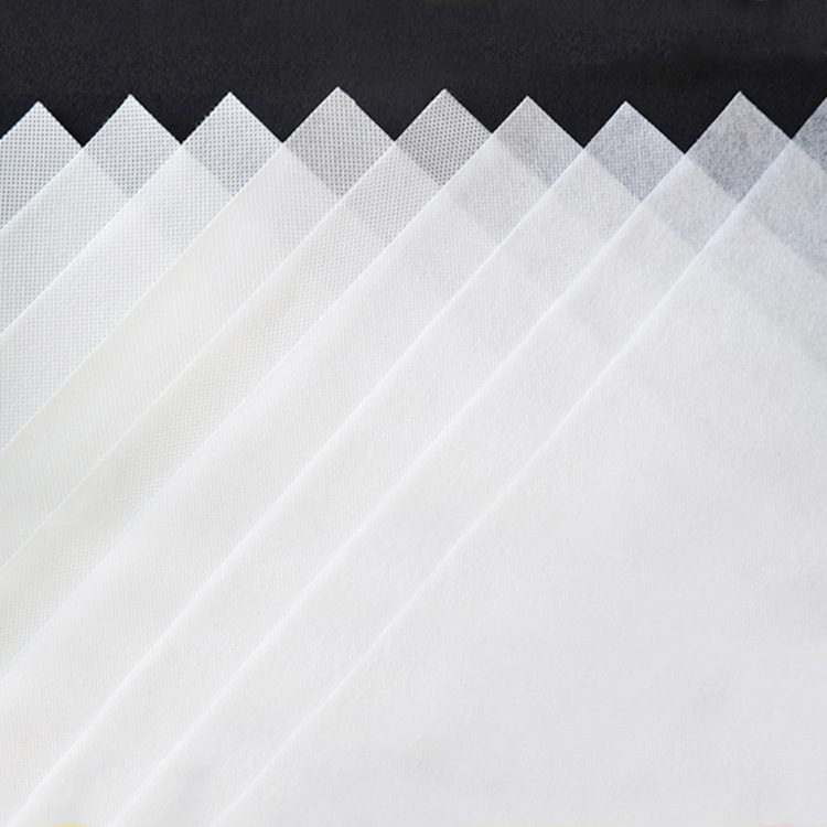 Advantages And Disadvantages Of Non-Woven Fabrics white nonwoven fabric