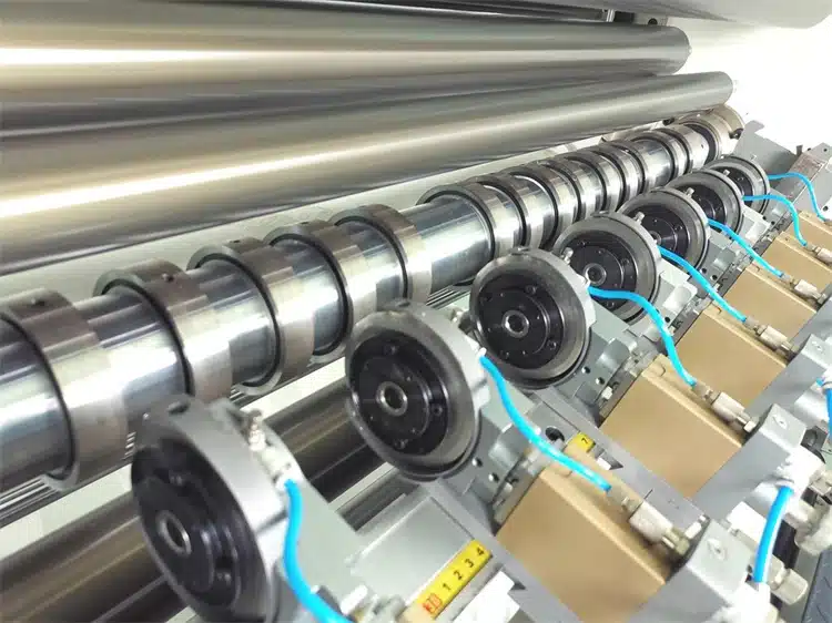 Hot Melt Adhesive Laminating Machine01
